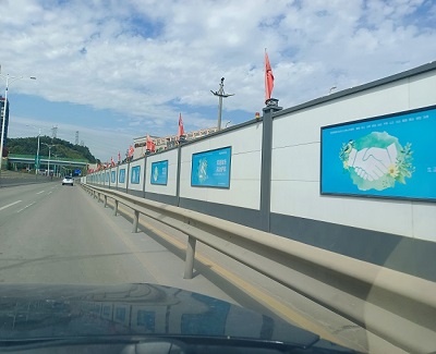 工程行業(yè)發(fā)展需求高速，PVC圍擋廠家做了這一舉動(dòng)
