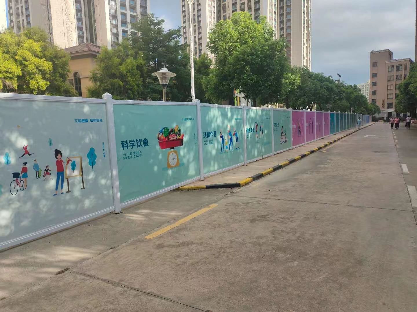 深圳a型圍擋多少錢？?jī)r(jià)格根據(jù)哪些因素來(lái)定？【旭東鋼構(gòu)圍擋廠家】