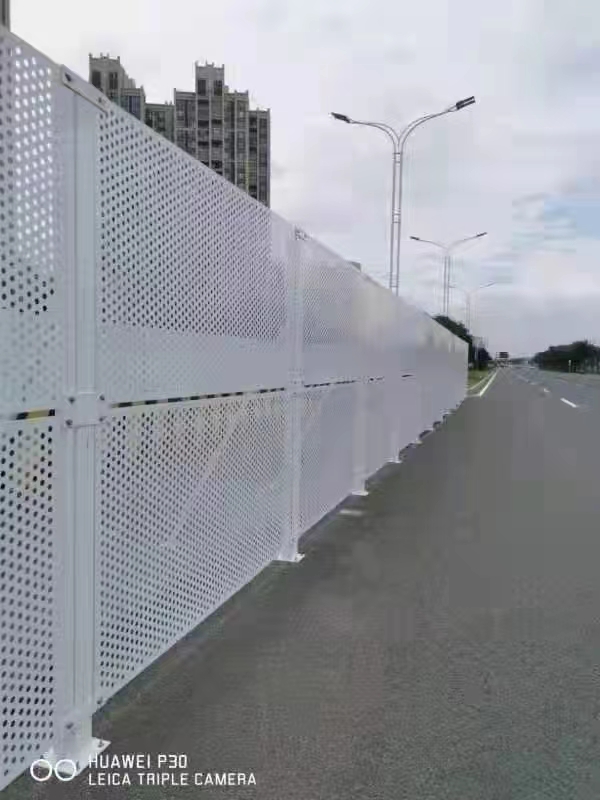 裝配式鋼結(jié)構(gòu)圍擋的安裝難度和時(shí)間需求如何？【旭東鋼構(gòu)圍擋】